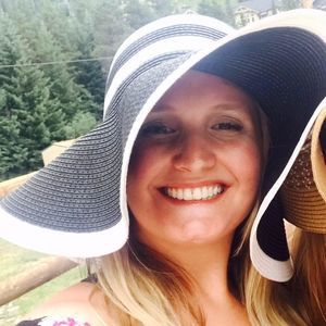 Meet your Posher, Molly